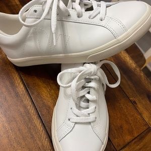 VEJA size 8 shoes